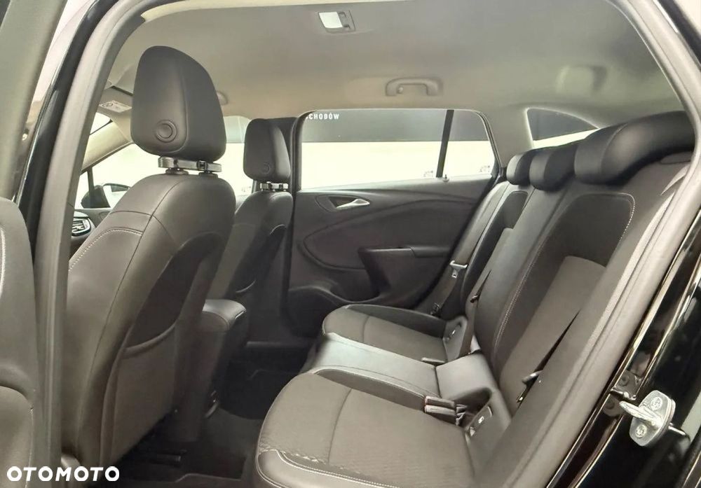 Opel Astra 1.6 D (CDTI) Start/Stop Innovation - 24