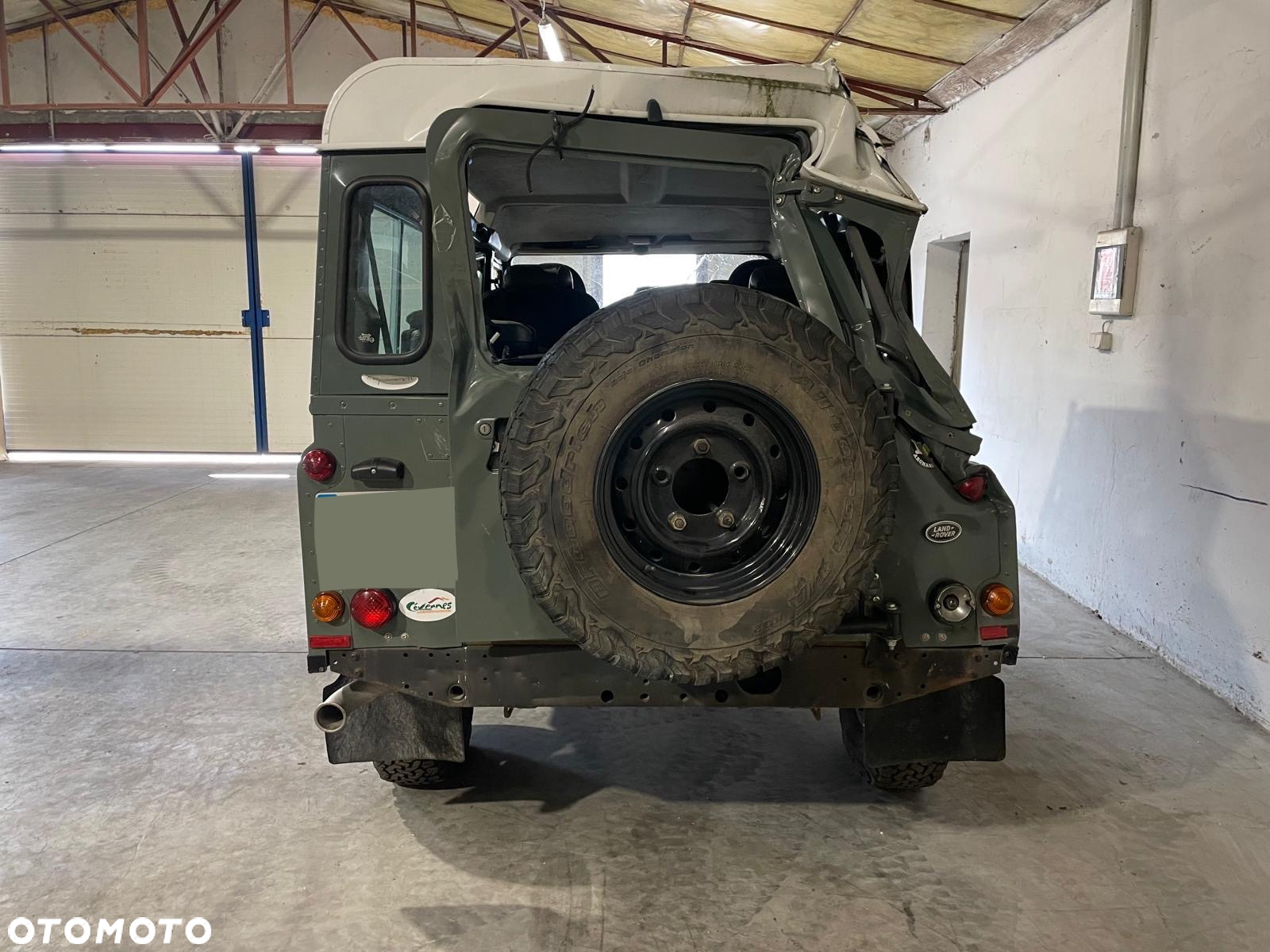 Land Rover Defender 110 DPF Station Wagon Rough II - 4
