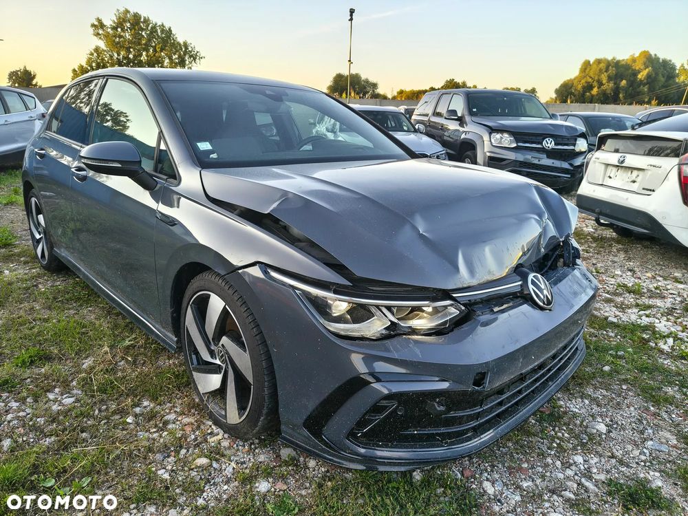 Volkswagen Golf 1.5 eTSI EVO R-Line DSG - 1
