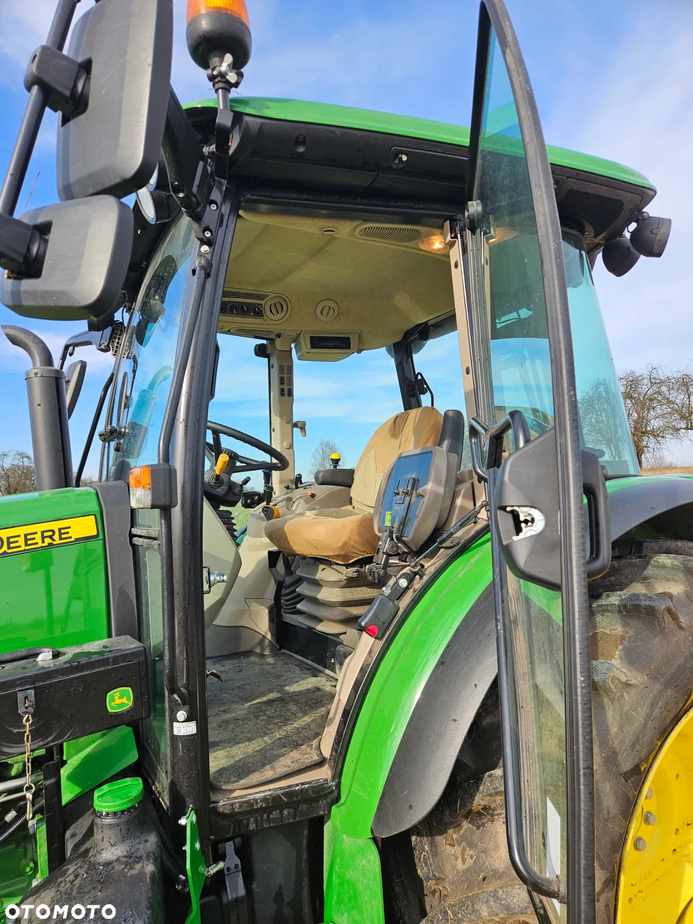 John Deere 5090M - 7