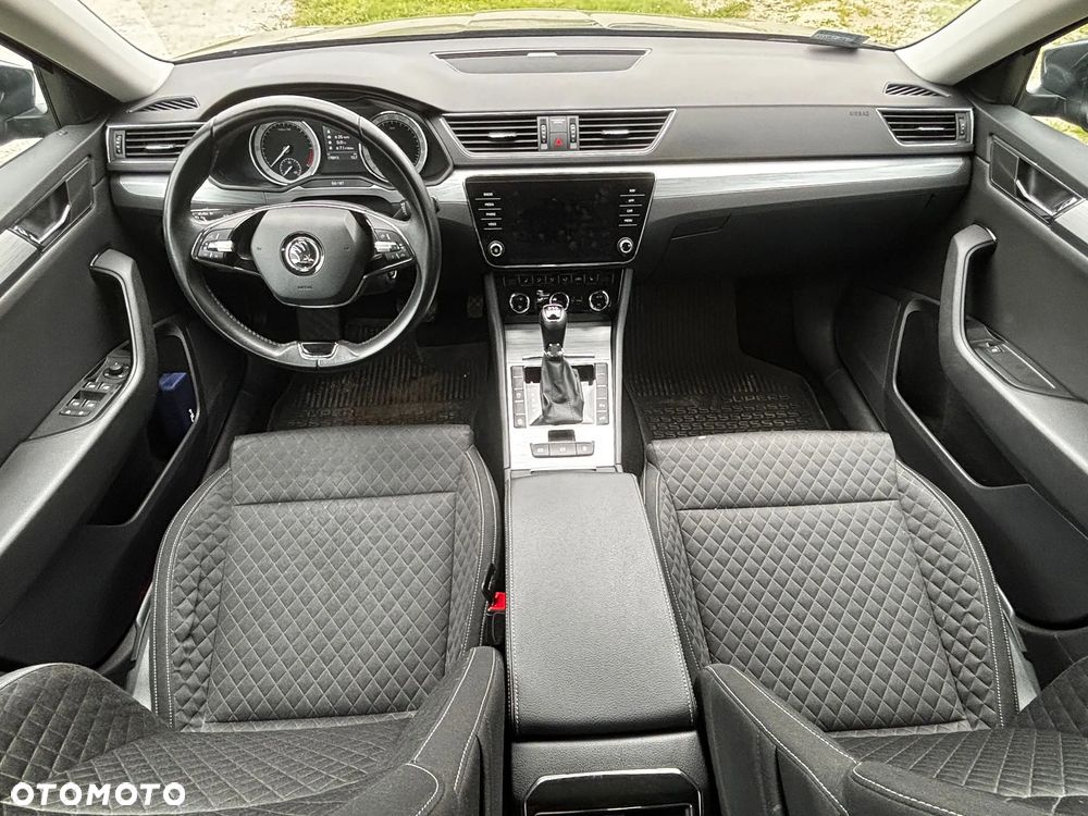Skoda Superb 2.0 TDI Ambition DSG - 5