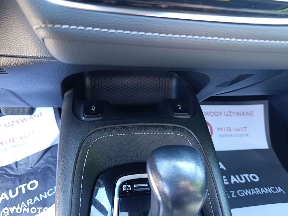 Toyota Corolla 2.0 Hybrid Comfort - 30