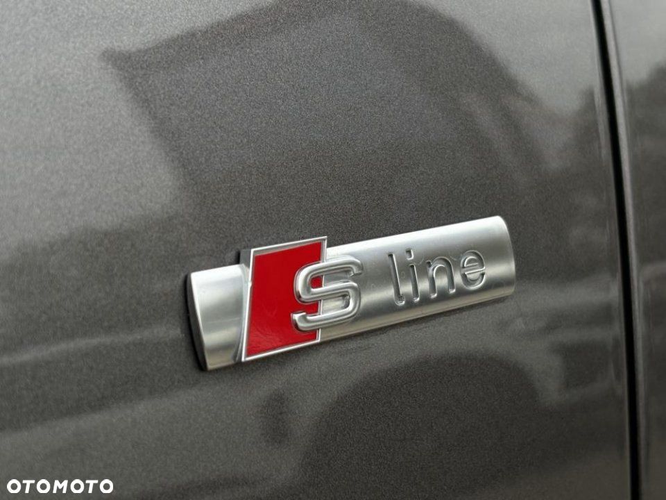 Audi A4 Limousine - 3