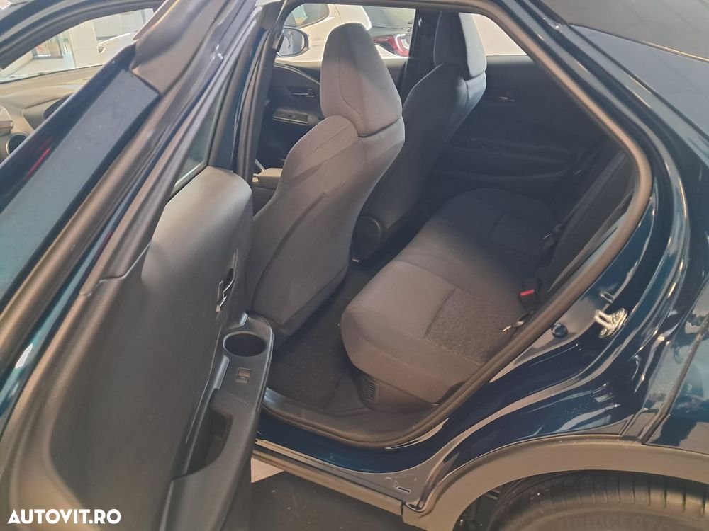 Toyota C-HR 1.8 HEV 140 CP 4x2 CVT Active - 8