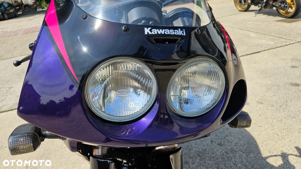 Kawasaki ZXR - 3