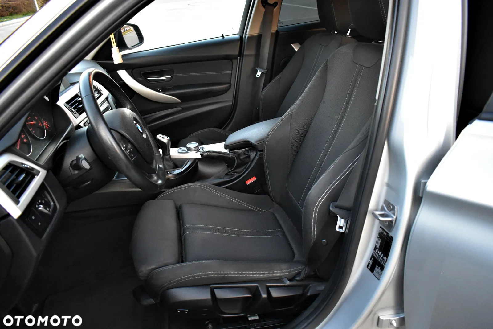 BMW Seria 3 318d Advantage - 21