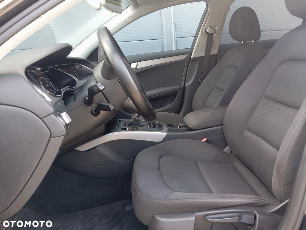 Audi A4 Avant 2.0 TDI DPF Ambiente - 14