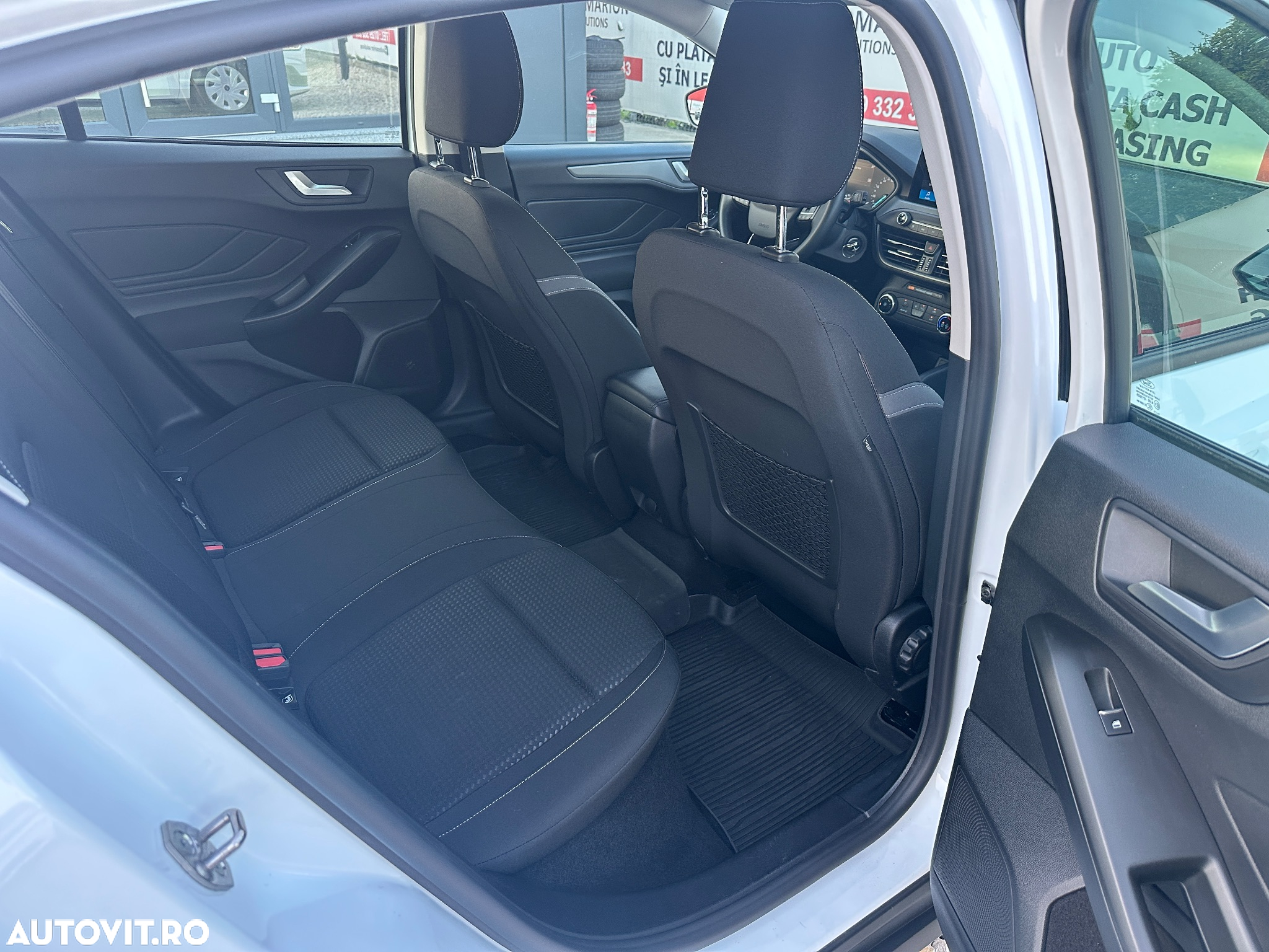 Ford Focus 1.5 EcoBlue Active - 8