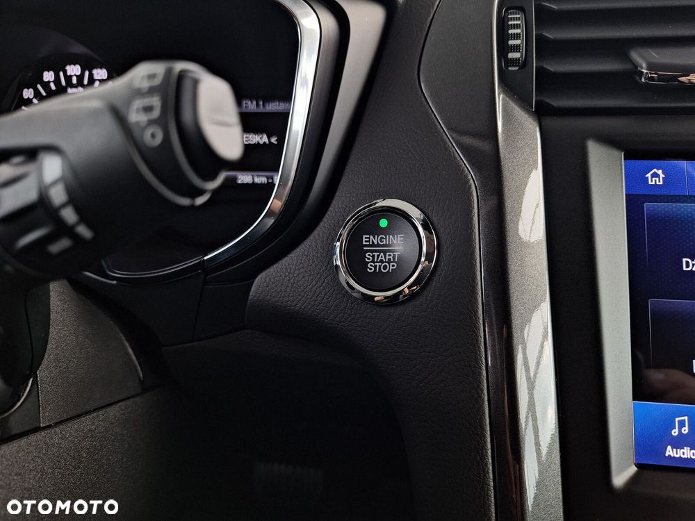 Ford Mondeo SW 2.0 Hybrid Titanium - 37
