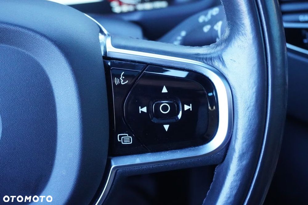 Volvo XC 90 T8 AWD Twin Engine Geartronic Inscription - 11
