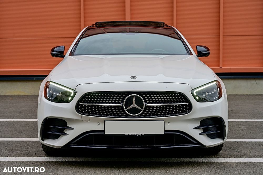 Mercedes-Benz E 300 4MATIC 9G-TRONIC AMG Line - 38