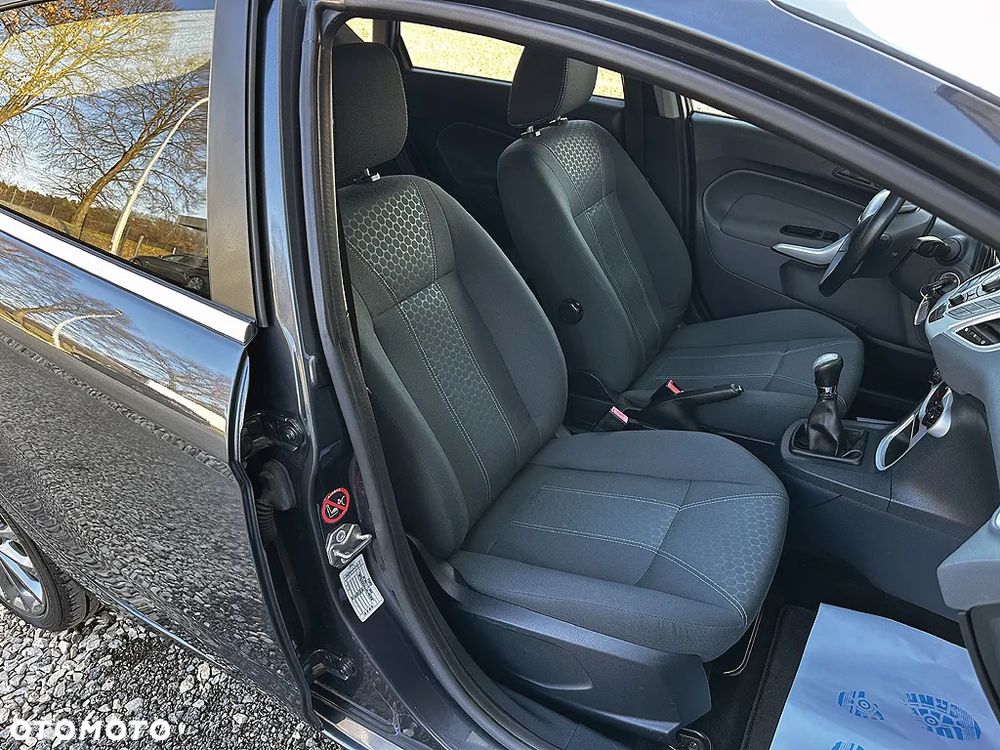 Ford Fiesta 1.4 Titanium - 23