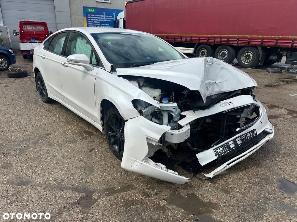 Ford Fusion - 7