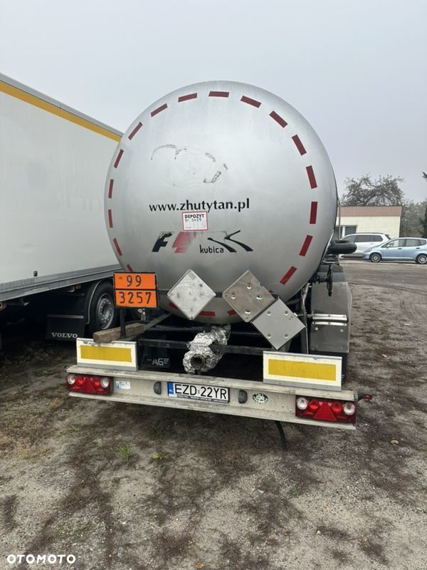 Lag 0-3-39 T CYSTERNA DO Bitumu Ropopochodnych 30 tys Litrow - 4