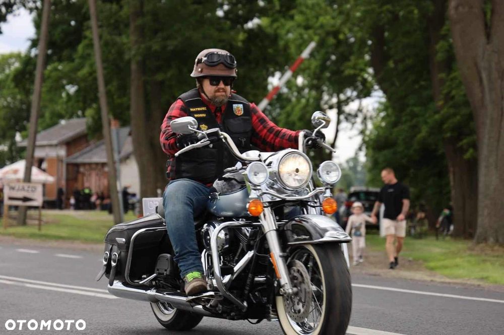 Harley-Davidson Touring Road King - 10