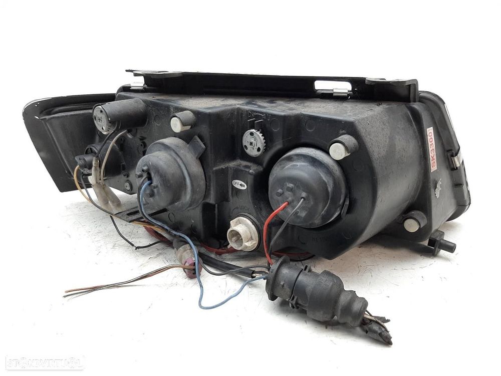 FAROL ESQUERDO VOLKSWAGEN PASSAT 1998 - 2