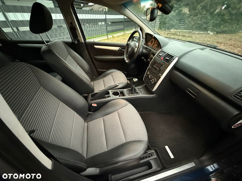 Mercedes-Benz Klasa A 170 Avantgarde - 13