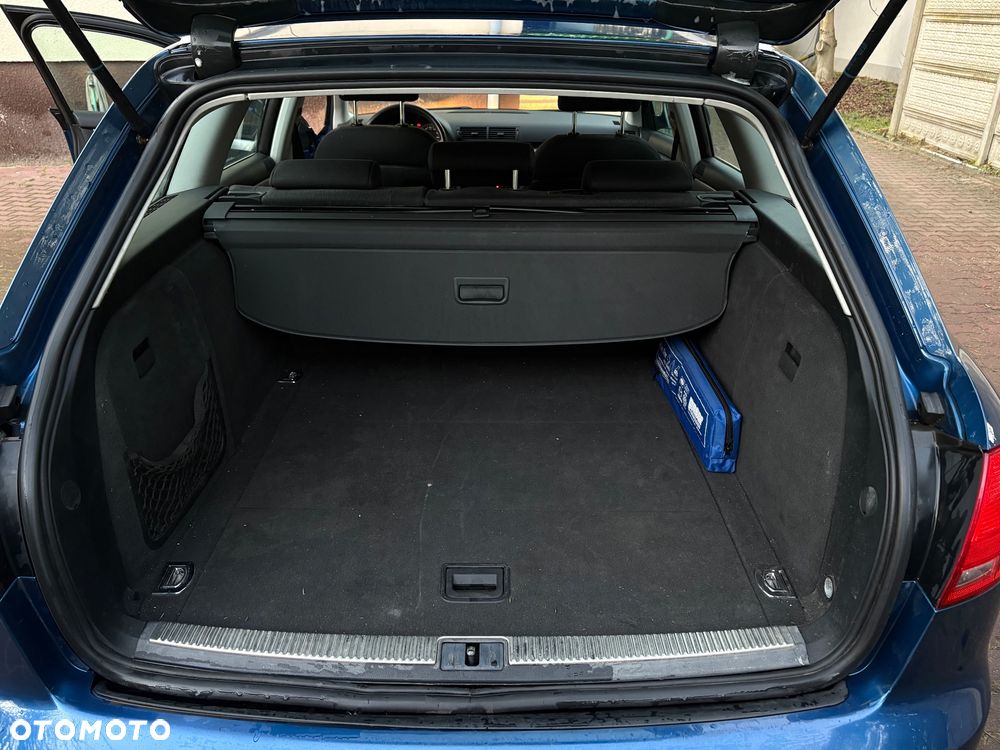 Audi A4 Avant 2.0 TDI - 16