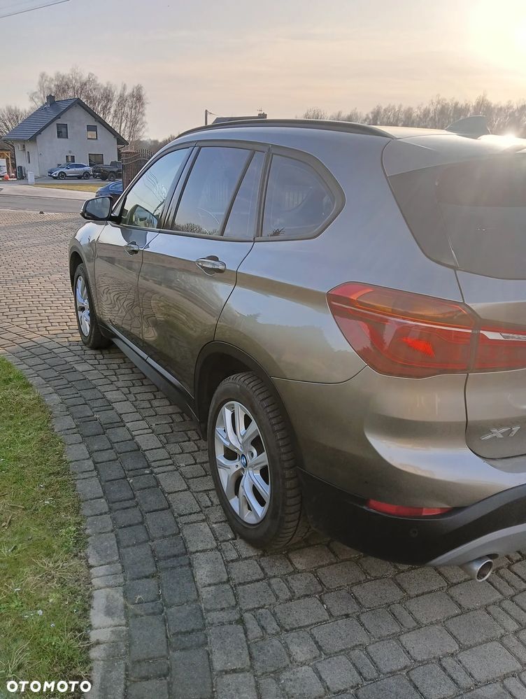 BMW X1 xDrive18d - 7