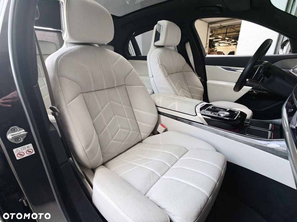 BMW Seria 7 - 16