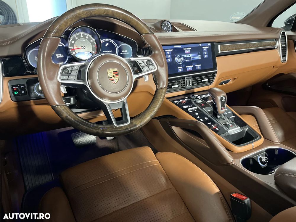 Porsche Cayenne Tiptronic S - 12