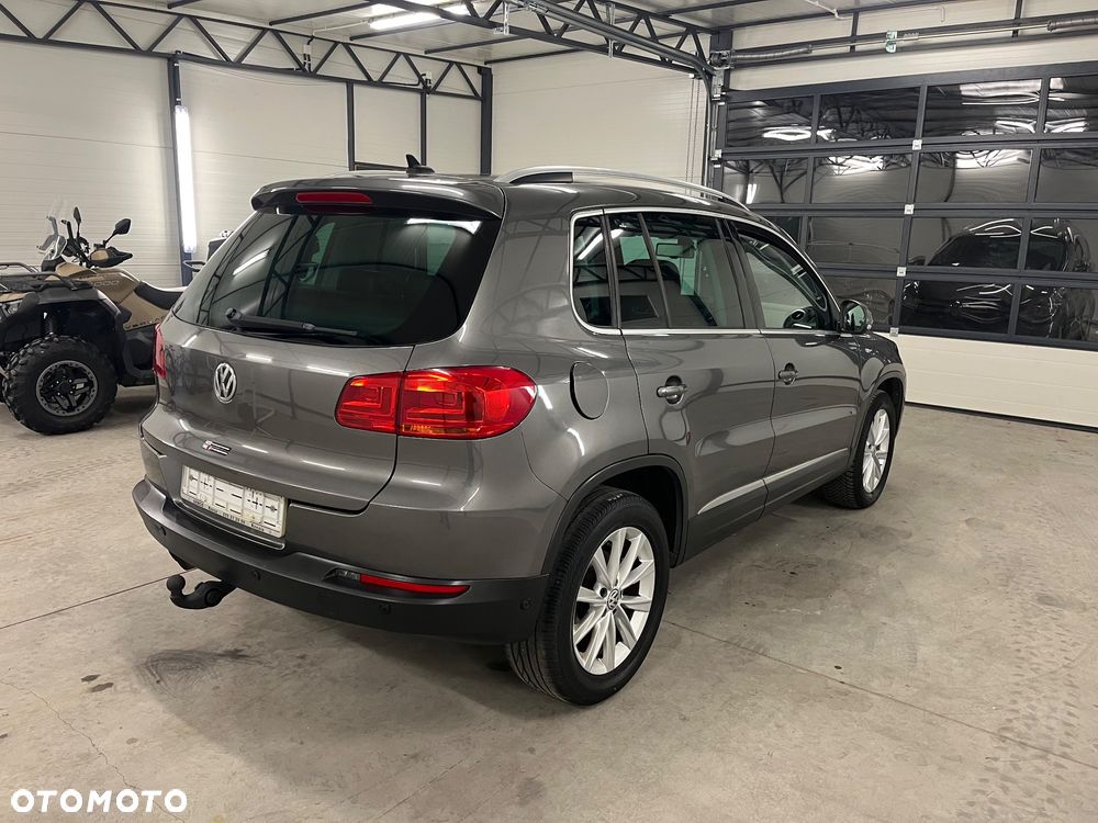 Volkswagen Tiguan 2.0 TDI SCR BlueMotion Technology Exclusive - 10