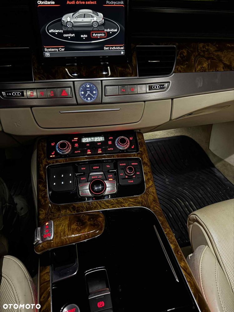 Audi A8 4.2 TDI L Quattro - 11