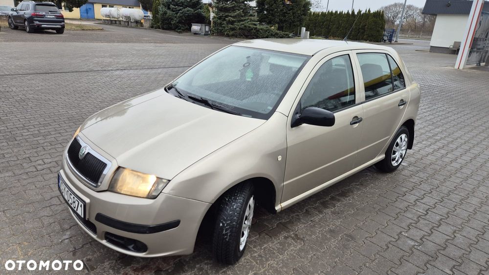 Skoda Fabia 1.4 16V Ambiente - 11