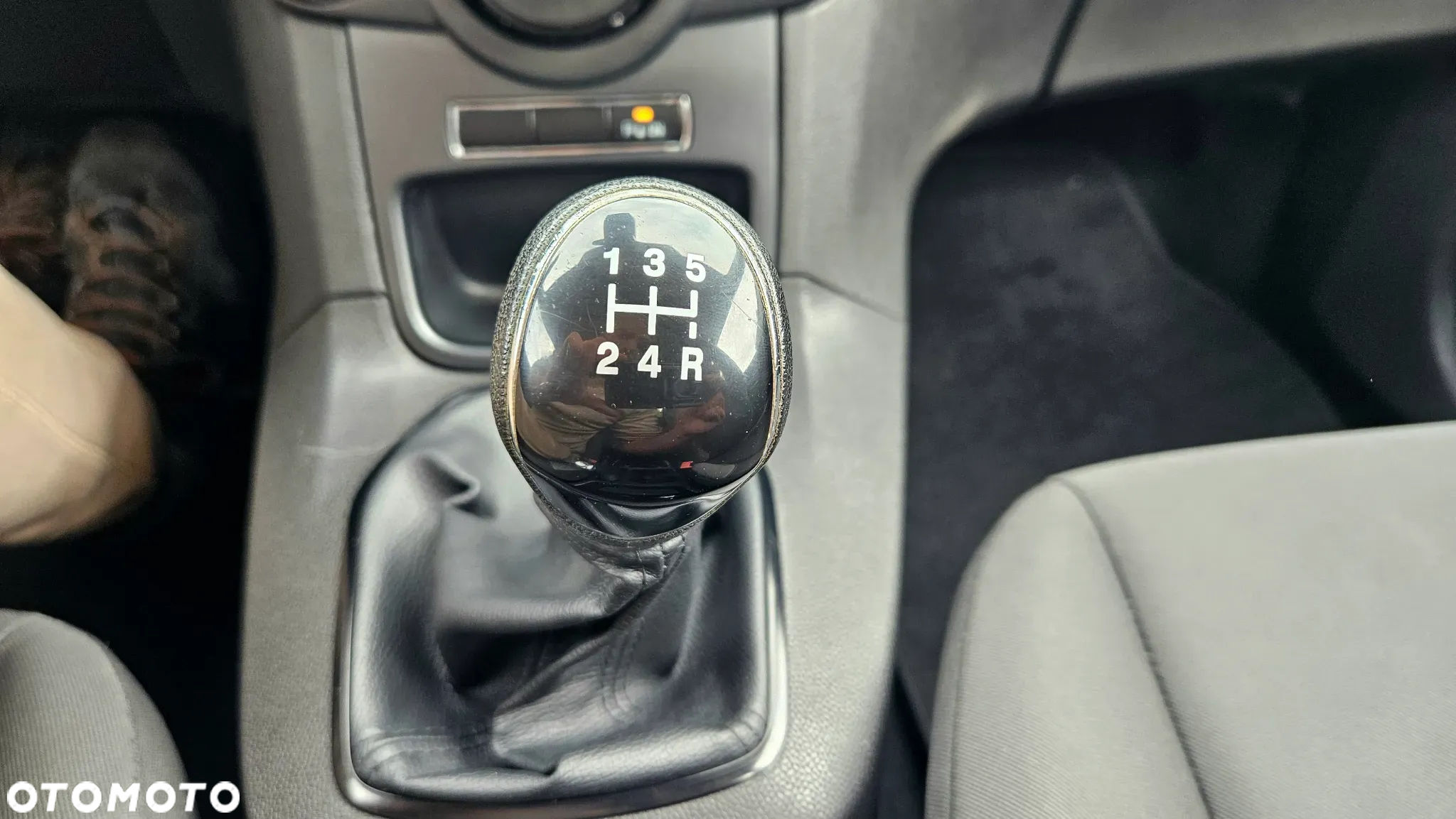 Ford Fiesta 1.0 Champions Edition - 22
