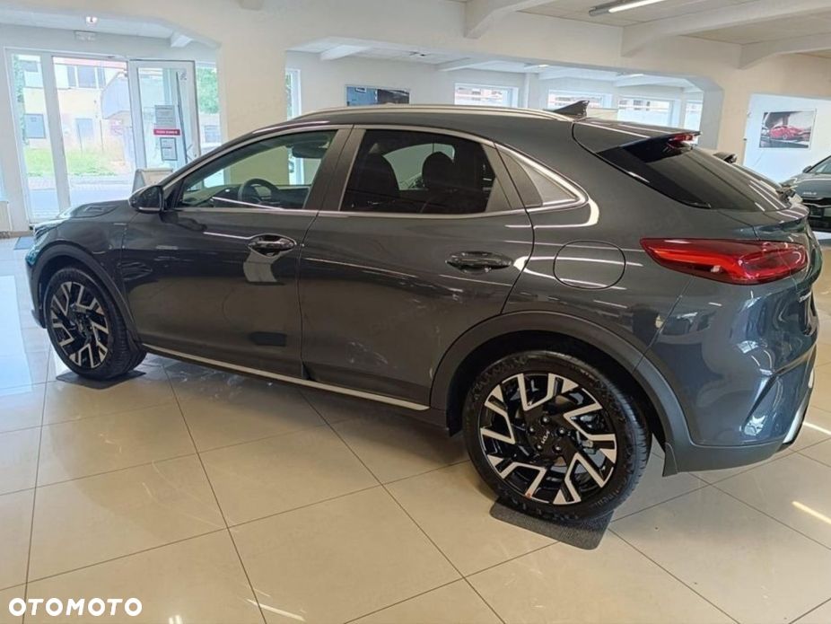 Kia XCeed 1.6 T-GDI M DCT - 3