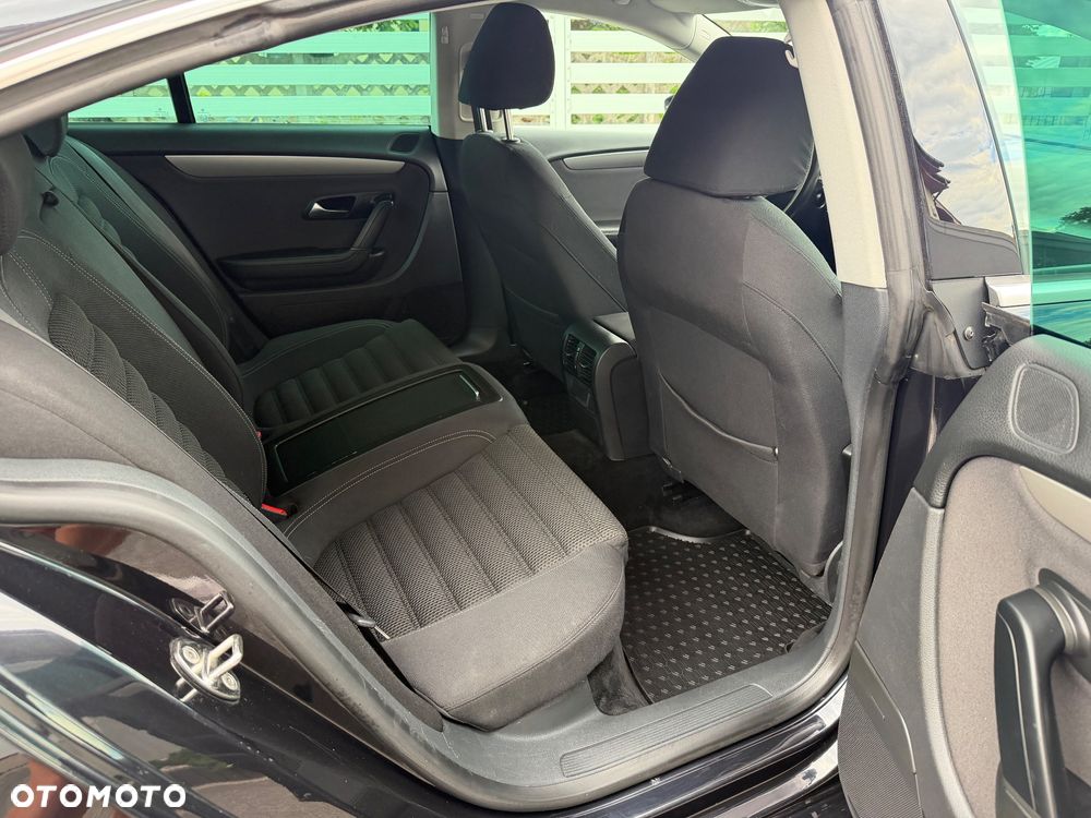 Volkswagen CC - 33