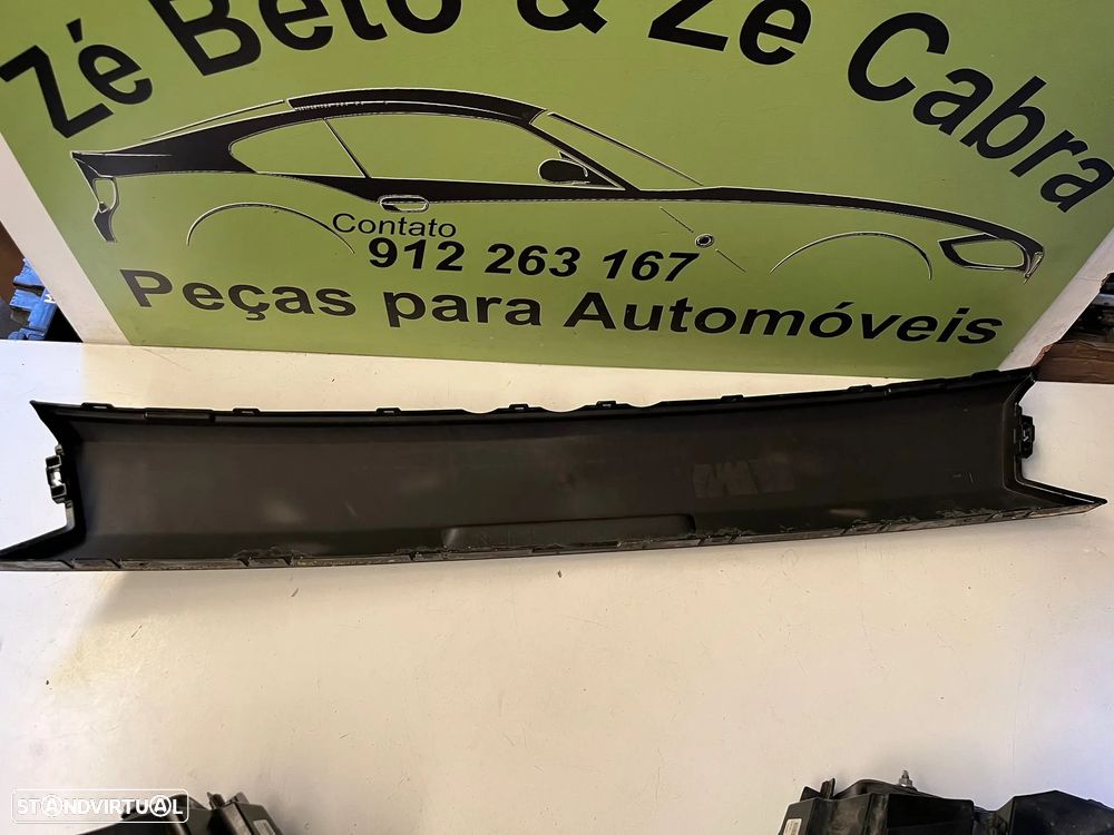 PEUGEOT 5008 II FAROLIM MALA FRISO PLASTICO - FT474 - 12