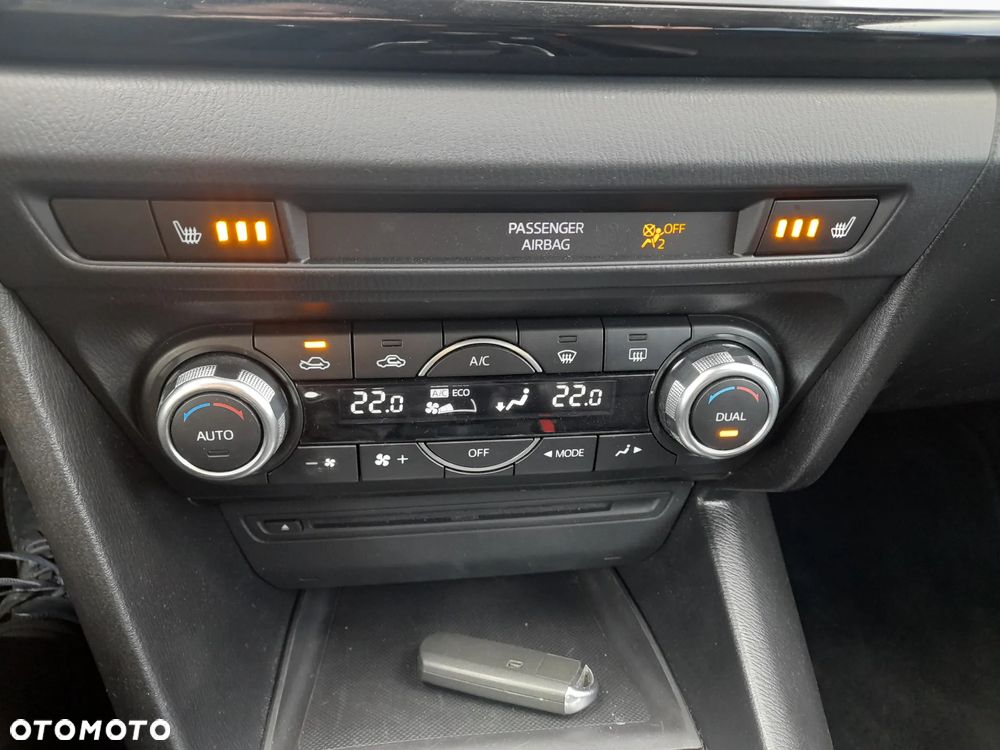 Mazda 3 SKYACTIV-G 120 NAKAMA - 23
