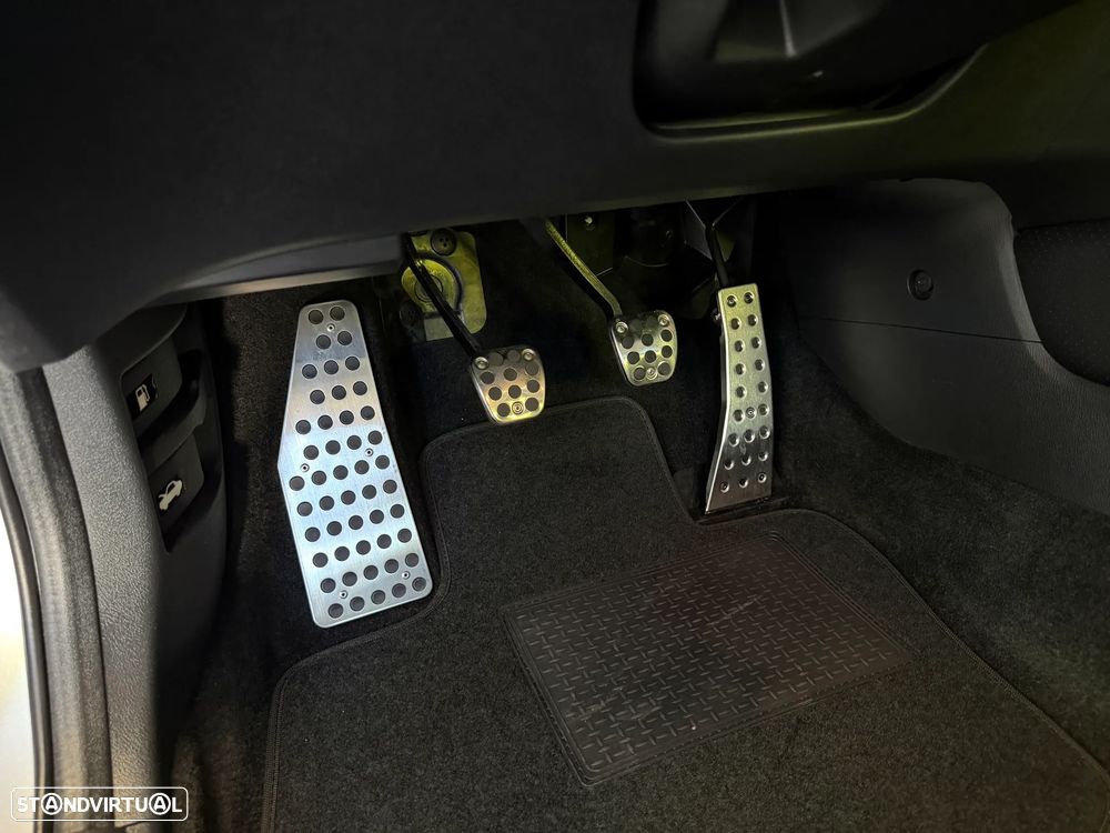 Honda Civic 1.4 Sport - 40