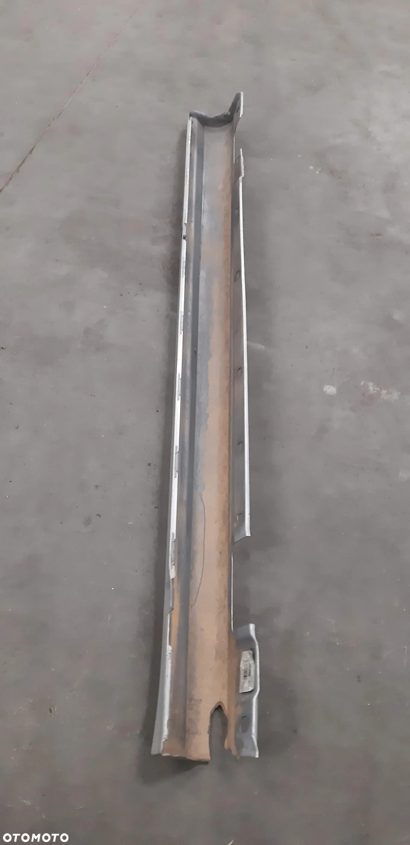 Listwa progowa prawa A2046980854 Mercedes W204 C63 AMG - 5
