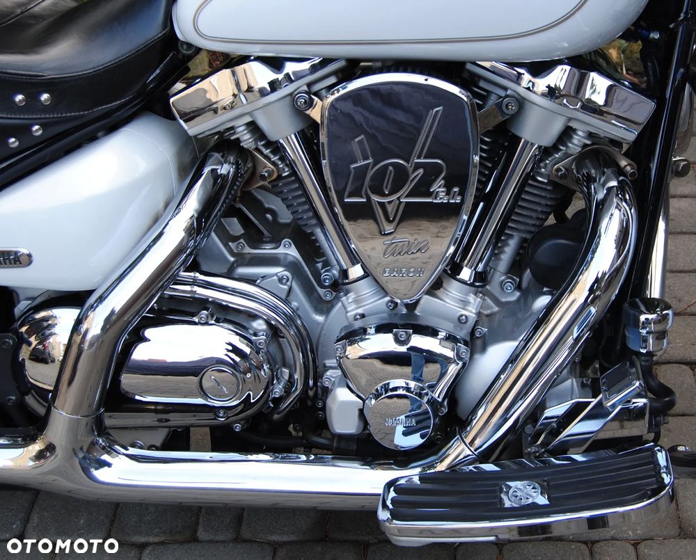 Yamaha Road Star - 8