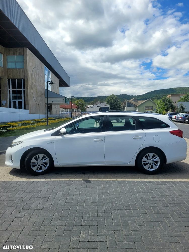Toyota Auris - 5