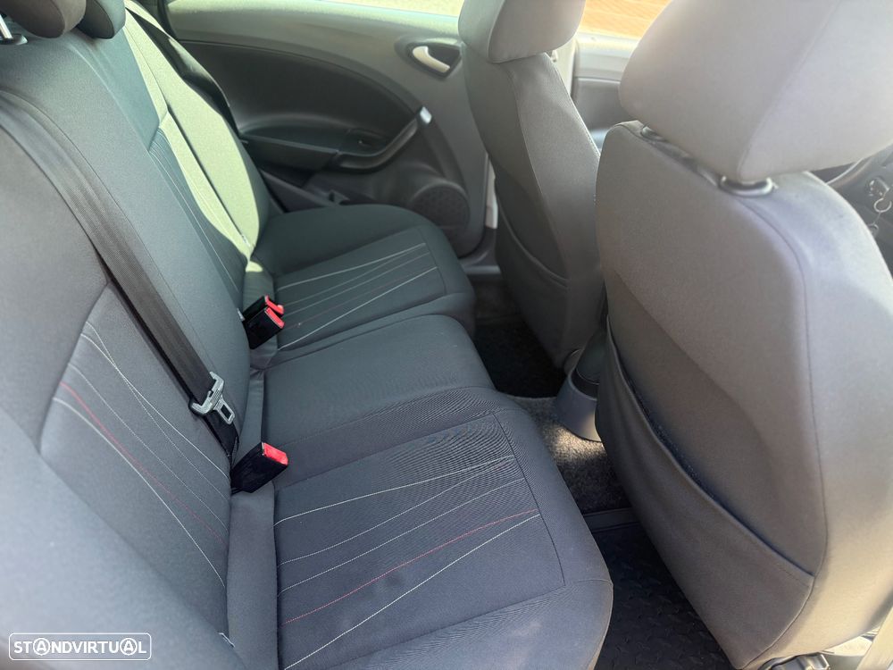 SEAT Ibiza ST 1.6 TDI Copa DPF - 23