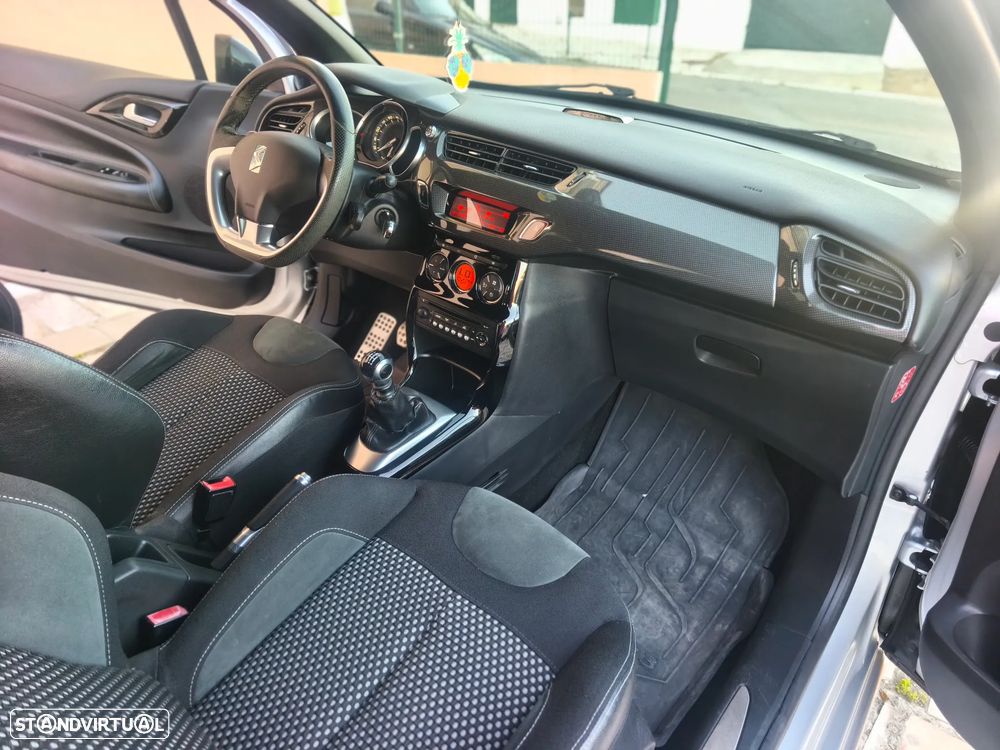 Citroën DS3 1.6 e-HDi Airdream Sport Chic - 12