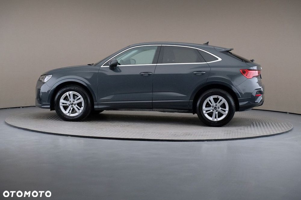 Audi Q3 Sportback - 4