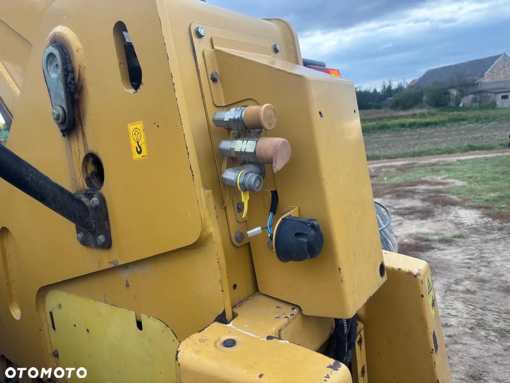 Caterpillar TH407 * Ładowarka teleskopowa * Łyżka * Widły * 100% sprawna - 8