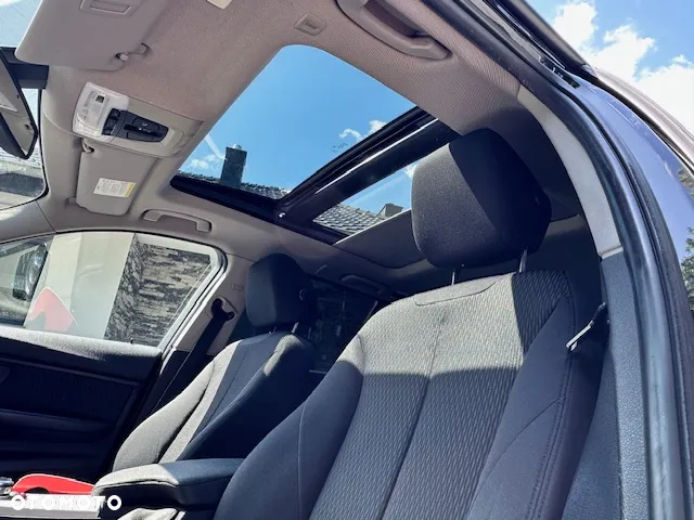 BMW Seria 3 320d Touring Efficient Dynamics Edition Luxury Line - 7
