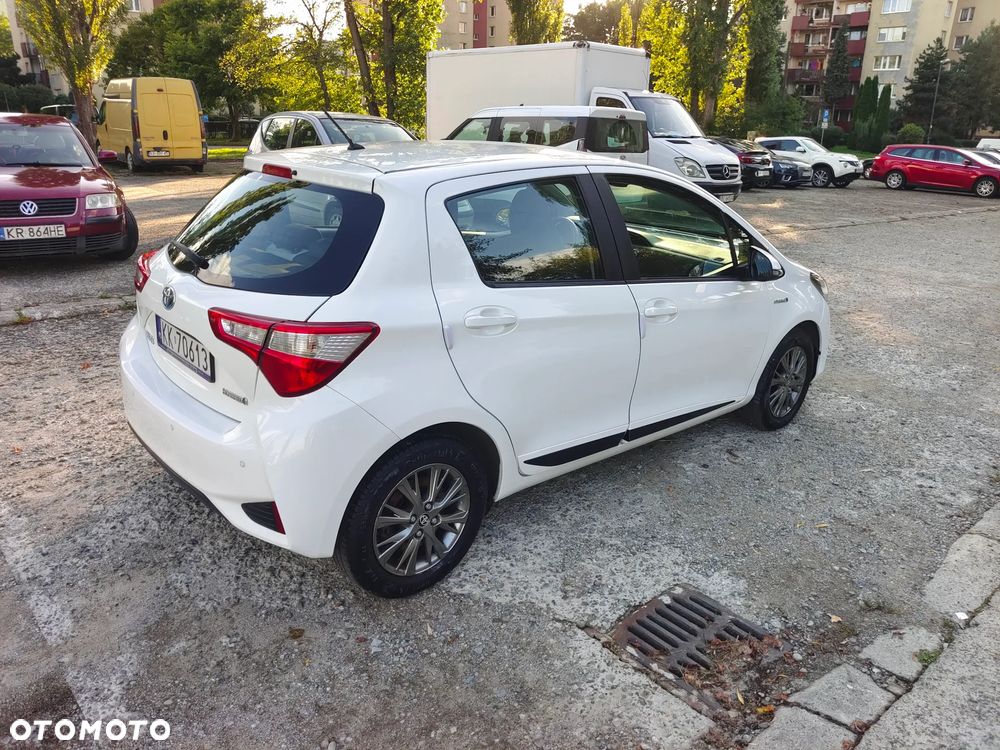 Toyota Yaris 1.5 Premium CVT - 6