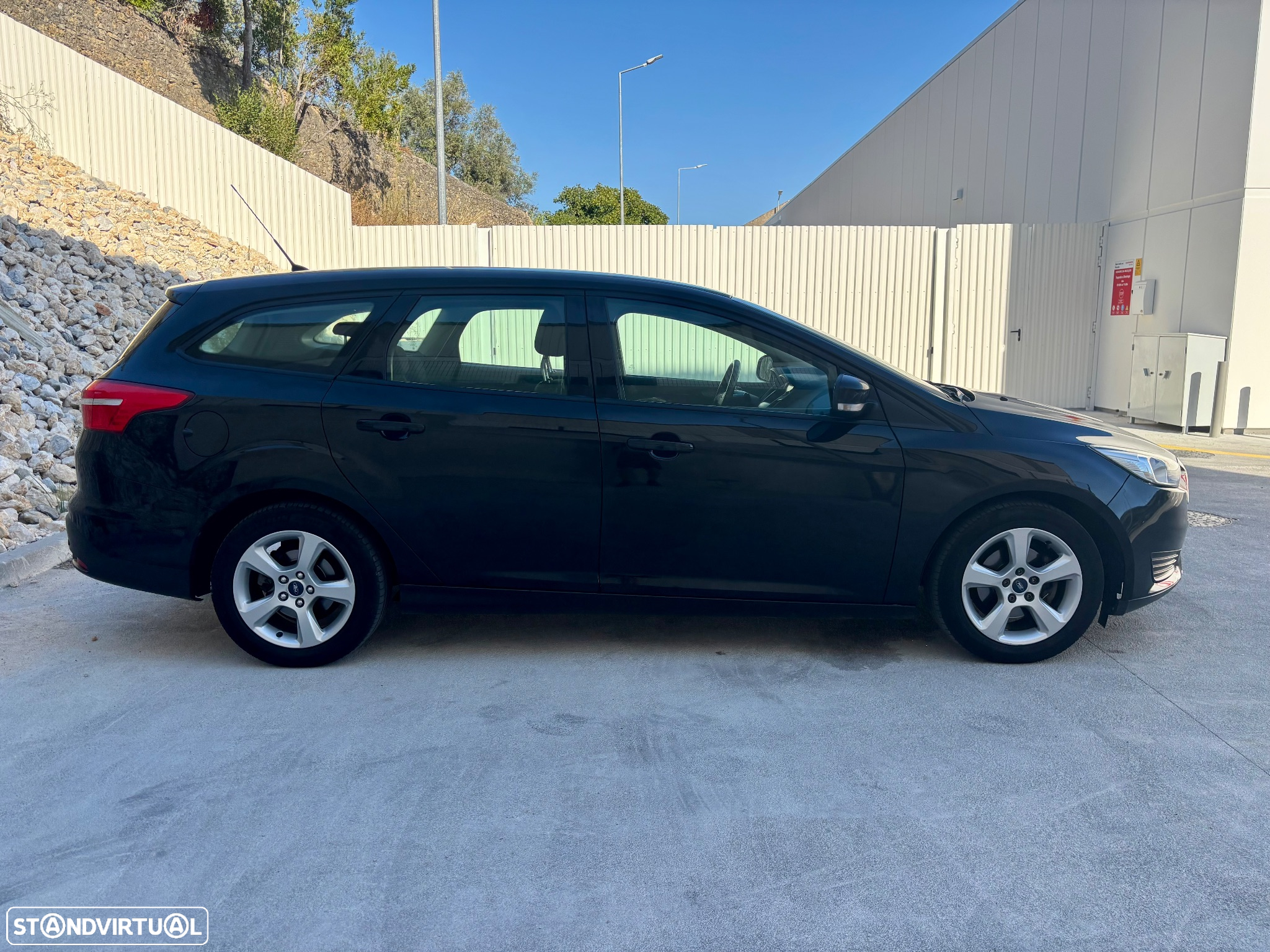 Ford Focus SW 1.0 SCTi Titanium - 15