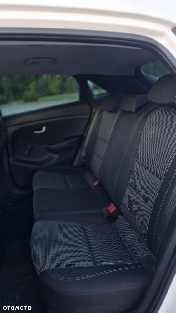 Hyundai i30 - 13
