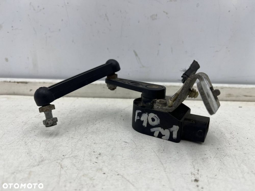 Czujnik poziomowania świateł BMW F10 F11 10-17r. ksenonów lamp xsenon tylny 6784075 3714678407504 - 1