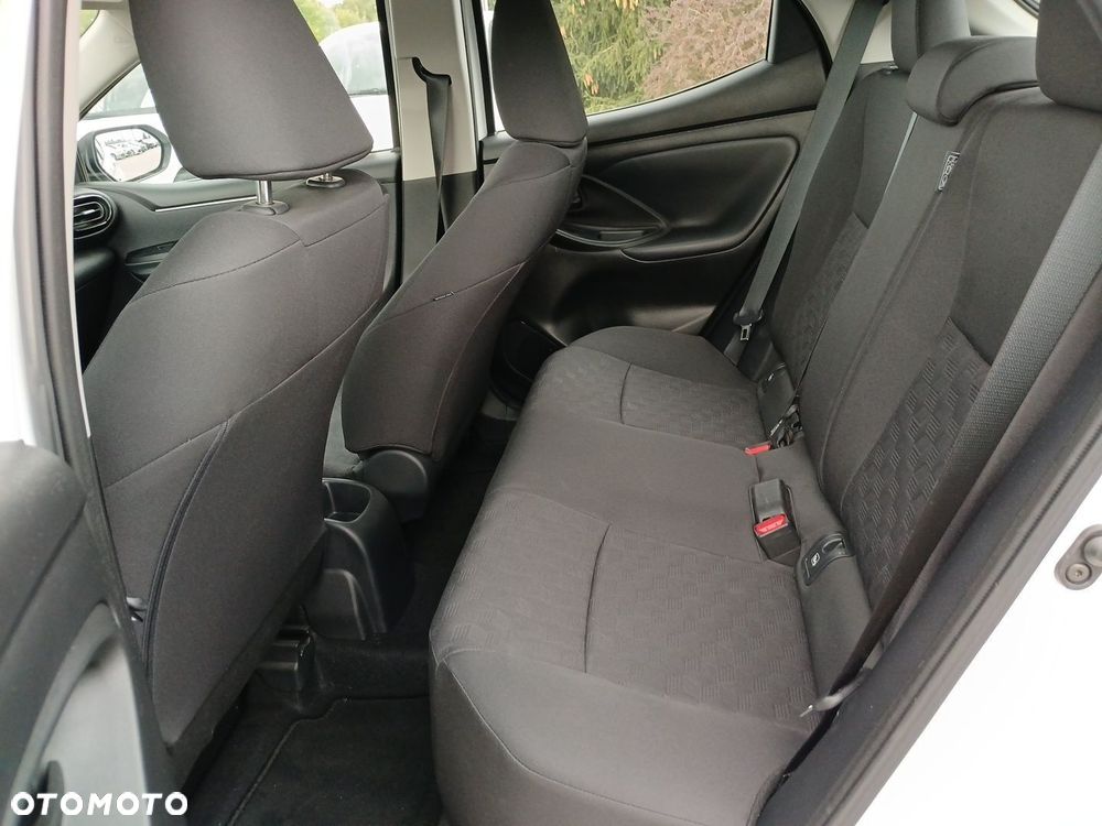 Toyota Yaris 1.5 Comfort - 11