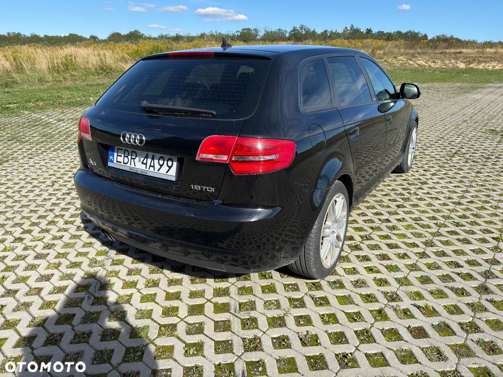 Audi A3 1.9 TDI Ambiente - 3