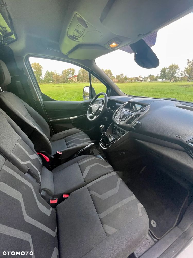 Ford Transit Connect - 15