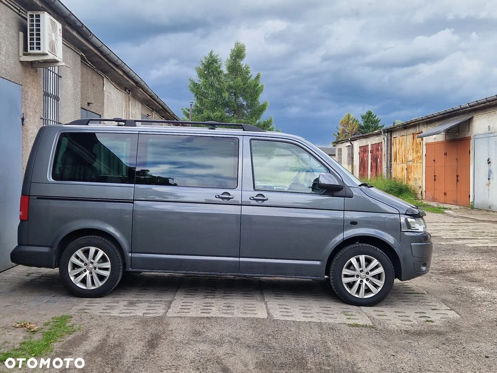 Volkswagen Multivan - 5